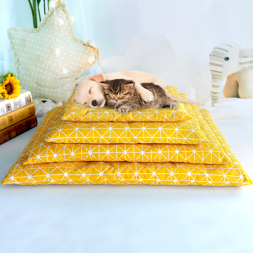 Cozy Winter Dog Bed House – Soft & Warm Pet Mat