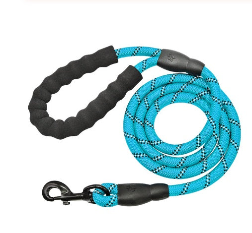 Reflective Nylon Dog Leash – Comfort, Safety & Control in Every Walk