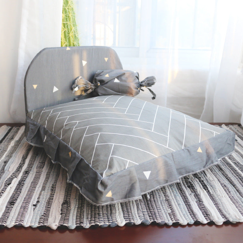 CuddleCloud Teddy Pet Bed — Small Bliss for Tiny Paws