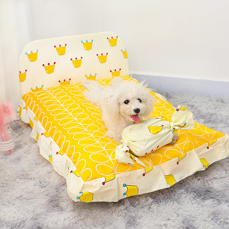 CuddleCloud Teddy Pet Bed — Small Bliss for Tiny Paws