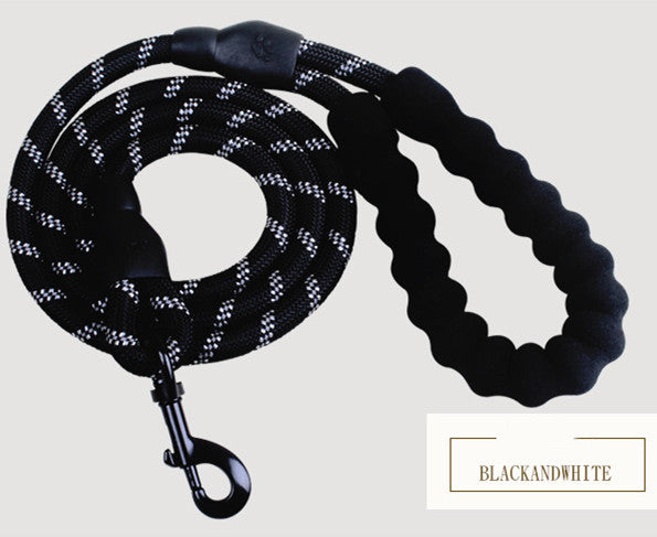 Reflective Nylon Dog Leash – Comfort, Safety & Control in Every Walk