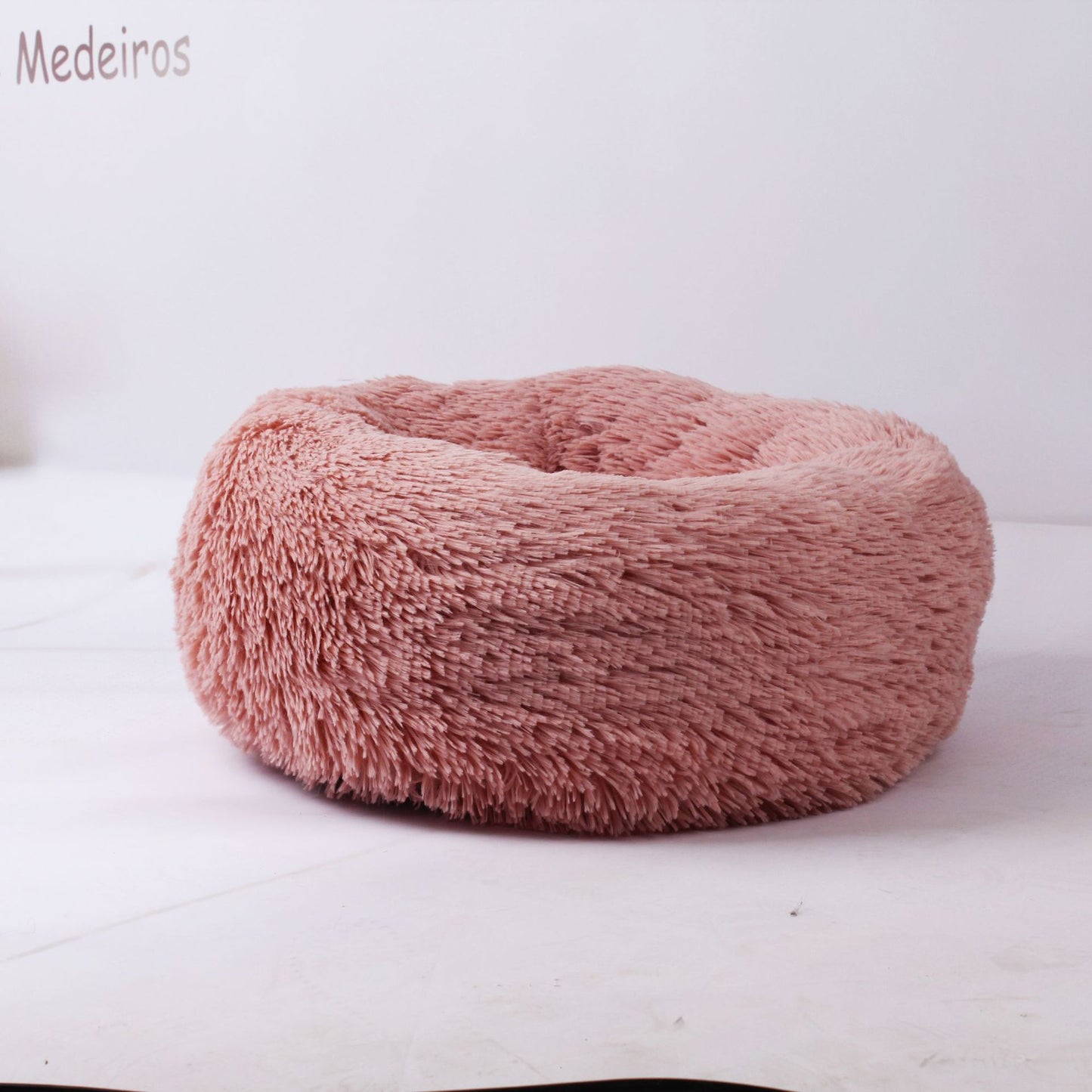 Small Cat Round Plush Nest – Cozy Comfort for Your Kitten