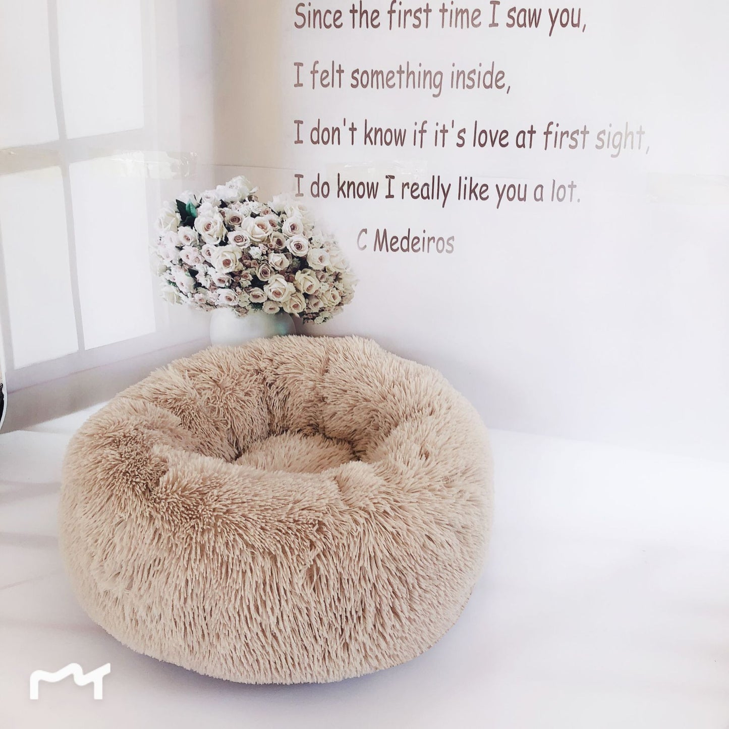 Small Cat Round Plush Nest – Cozy Comfort for Your Kitten