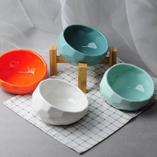 Elegant Ceramic Pet Bowl with Oblique Tilt for Comfortable Feeding